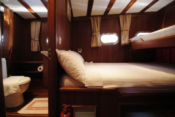 Sebahat Sultan resimleri