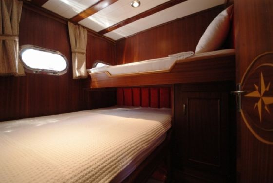 Sebahat Sultan resimleri